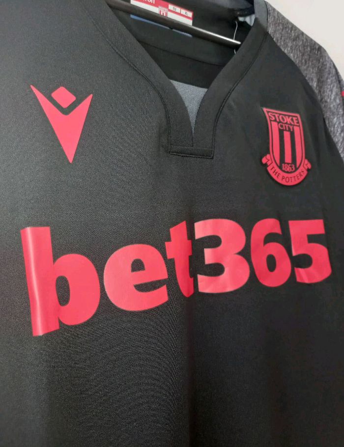 4 - Stoke City - Allen