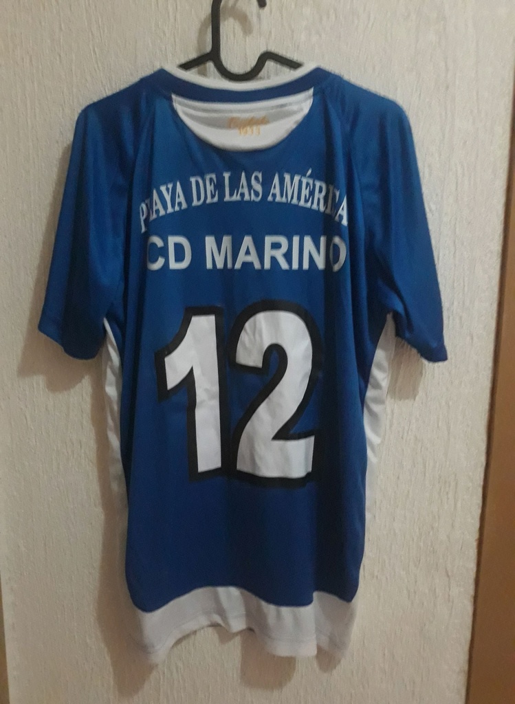 Camiseta sin nombre
