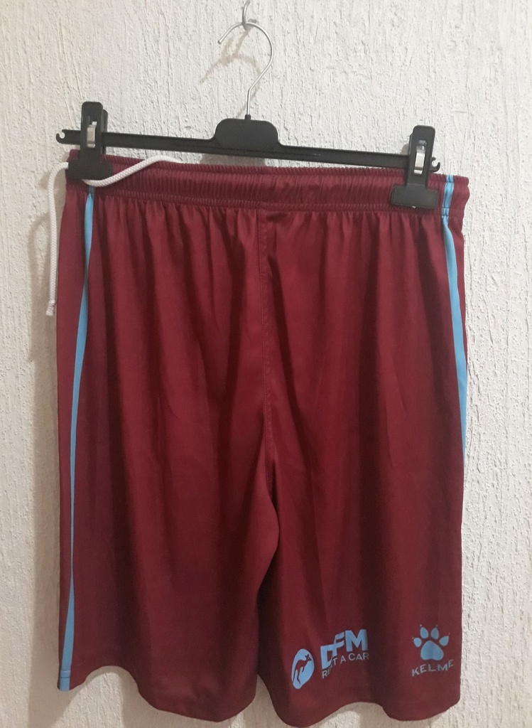 Camiseta sin nombre