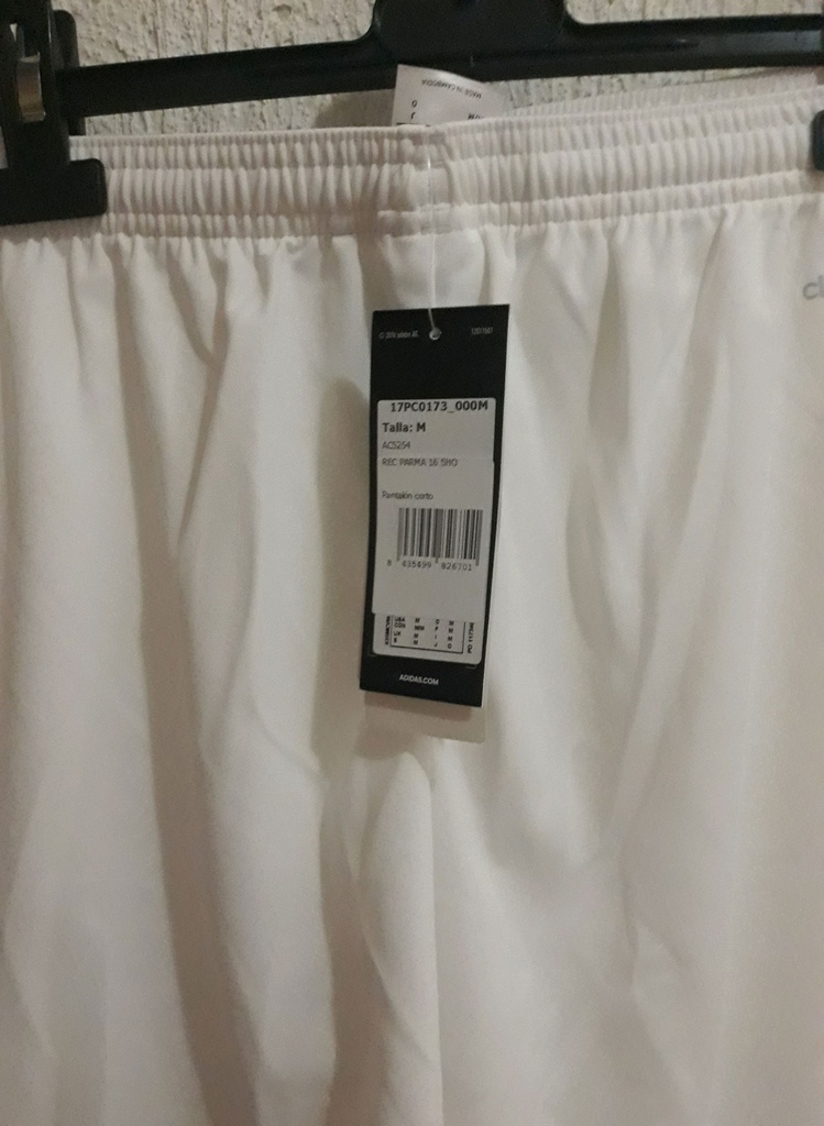 Camiseta sin nombre