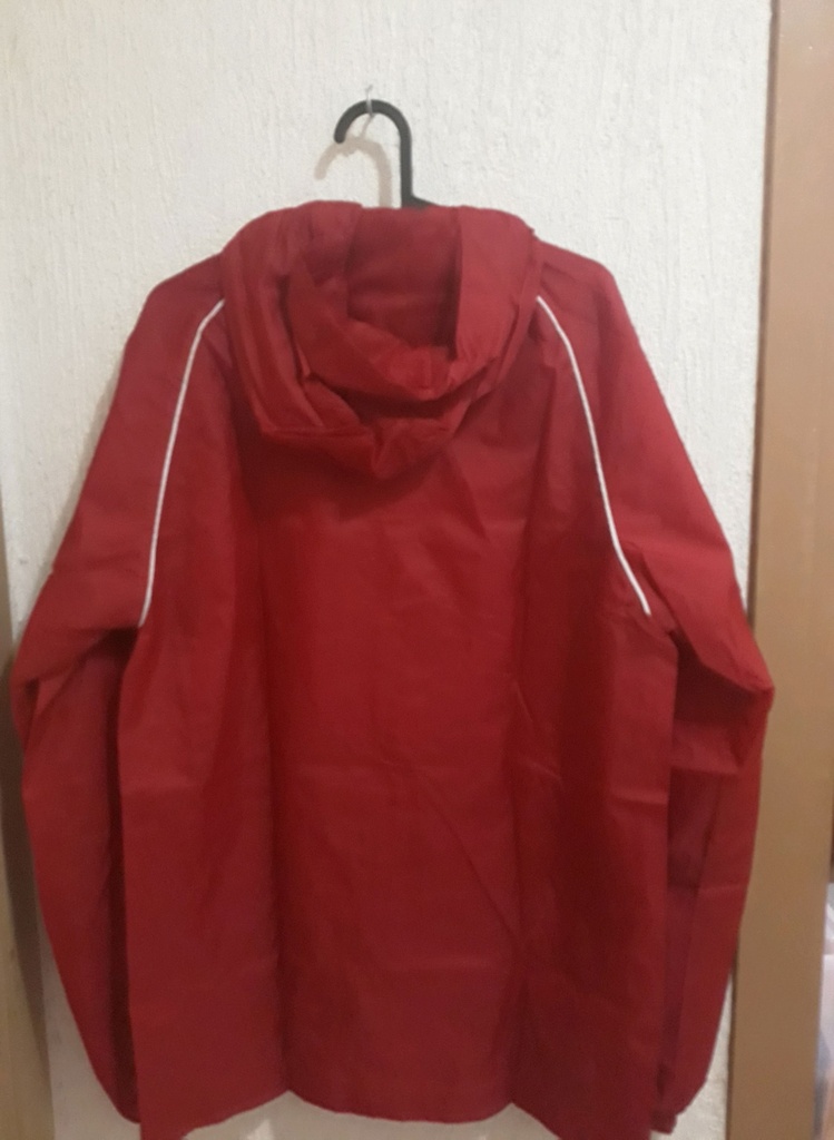 Camiseta sin nombre