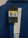 Camiseta sin nombre