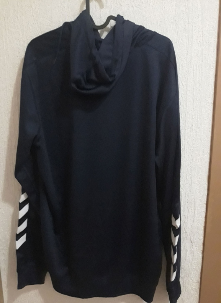 Camiseta sin nombre