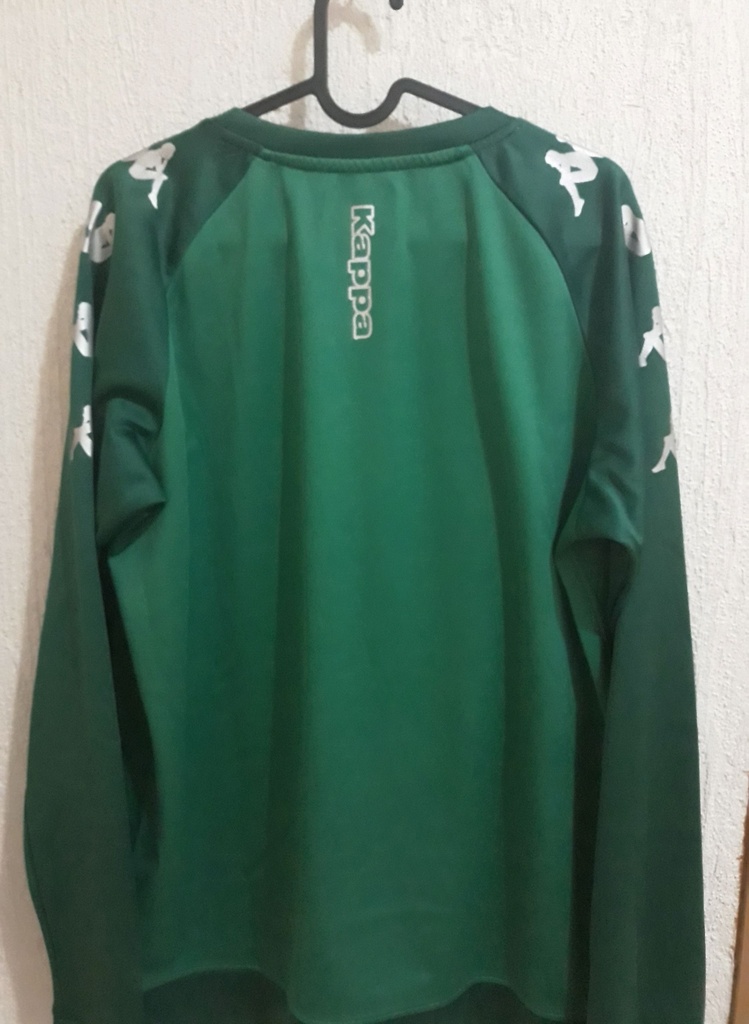 Camiseta sin nombre