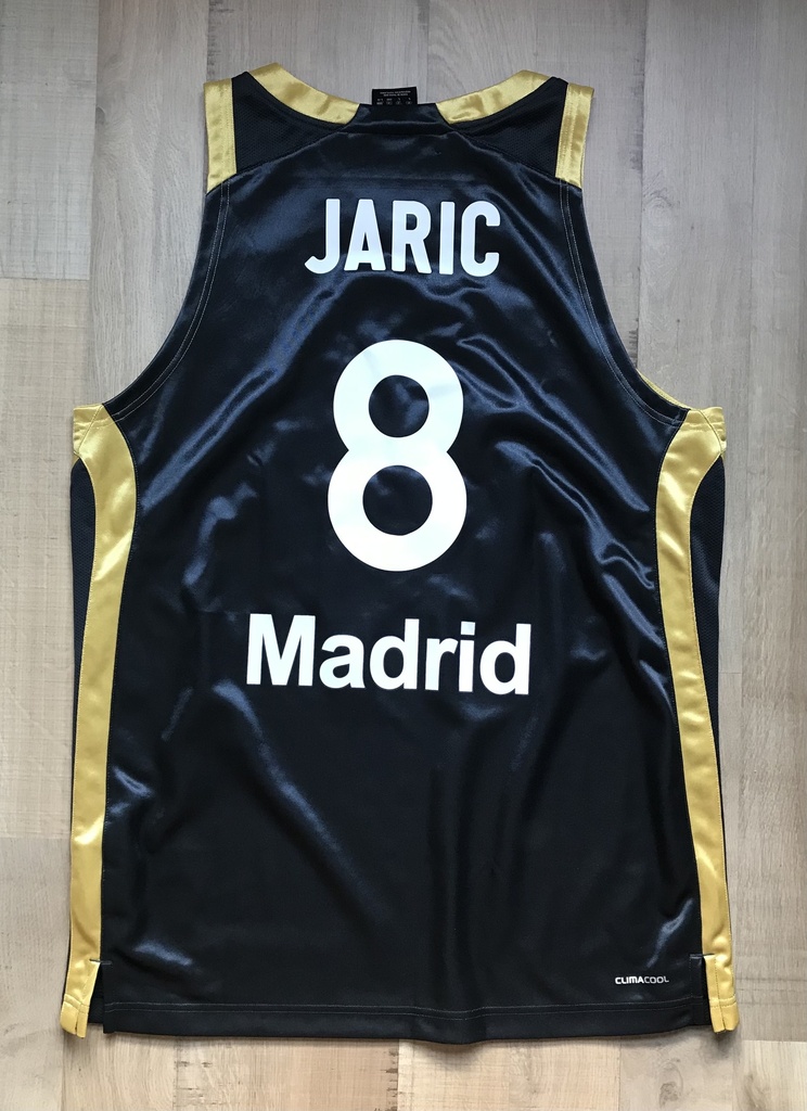 8 - Real Madrid - Jaric