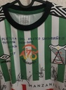 Camiseta sin nombre