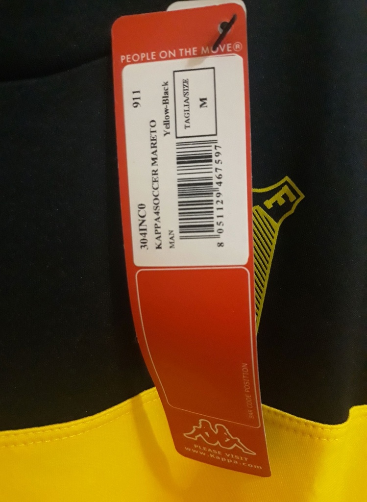 Camiseta sin nombre