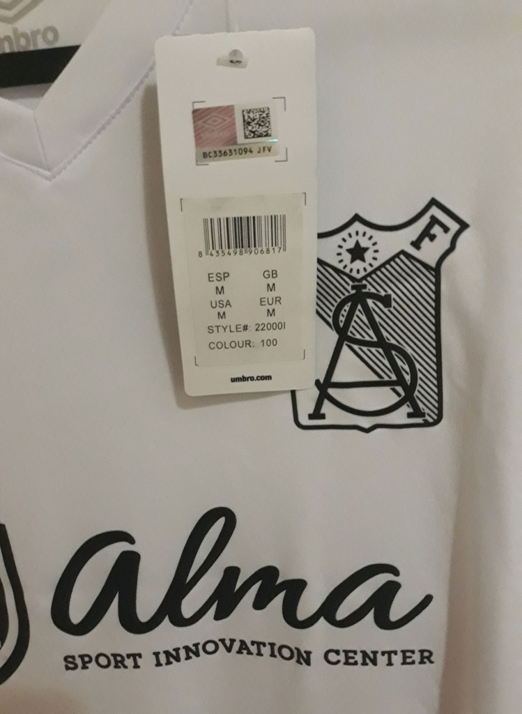 Camiseta sin nombre