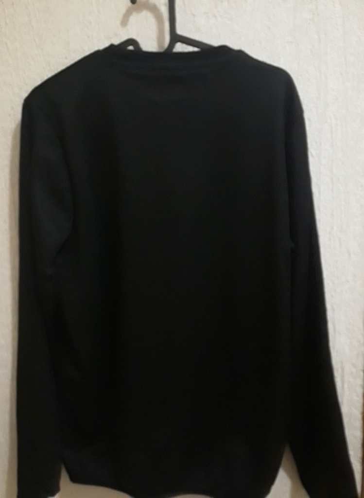 Camiseta sin nombre