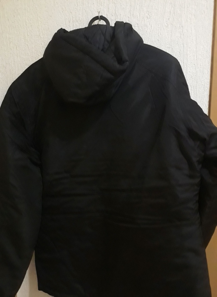Camiseta sin nombre