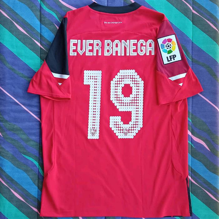 19 - Sevilla FC - EVER BANEGA