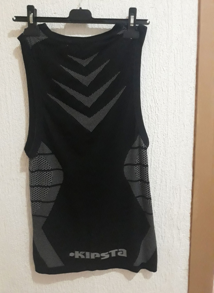 Camiseta sin nombre