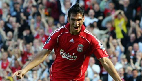 11 - LIVERPOOL - M. GONZÁLEZ