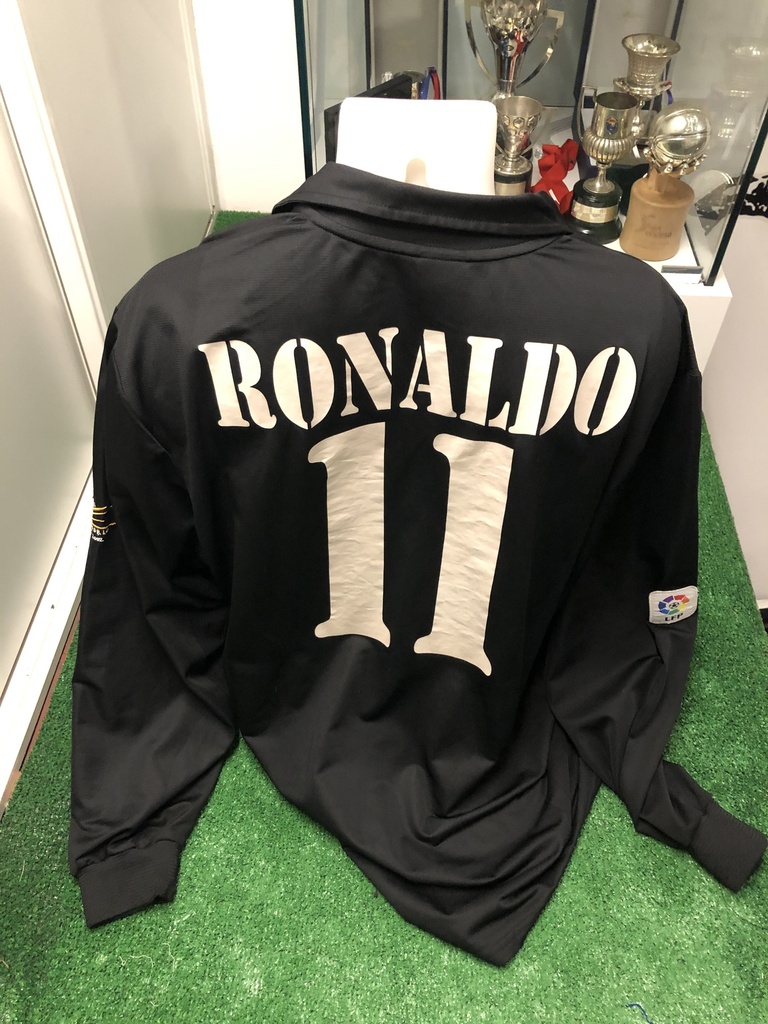11 - Real Madrid - Ronaldo Nazario
