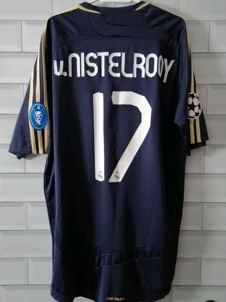 17 - MADRID 2 - VAN NISTELROOY
