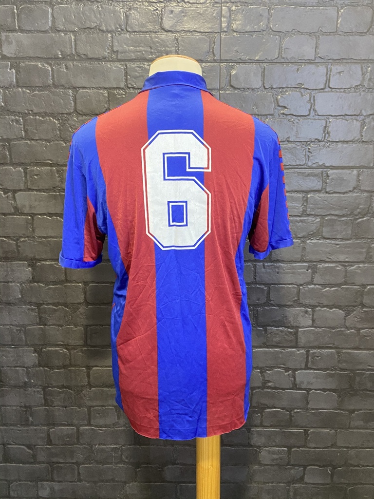 6 - FC Barcelona