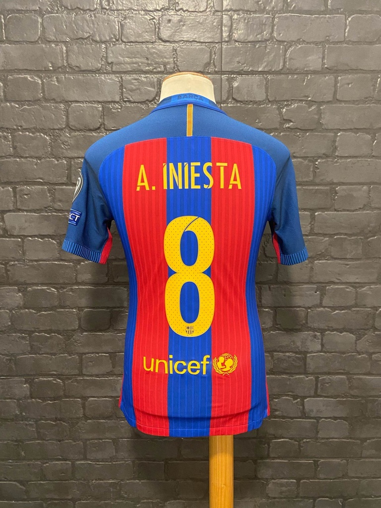 8 - FC barcelona - A.Iniesta