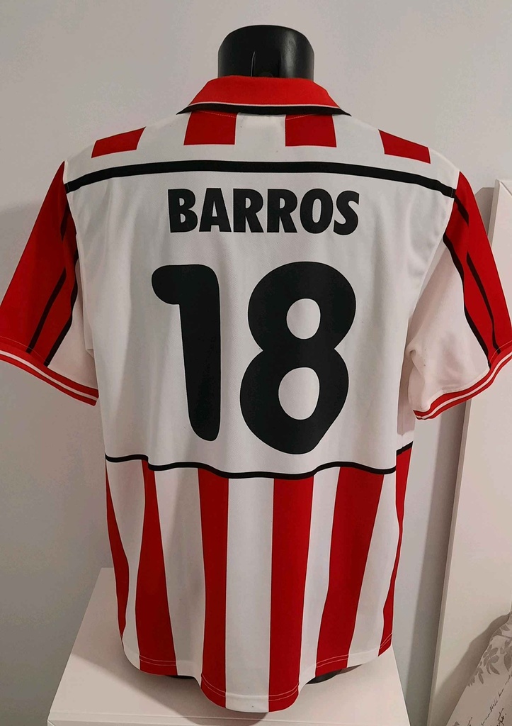 18 - Granada CF - Barros
