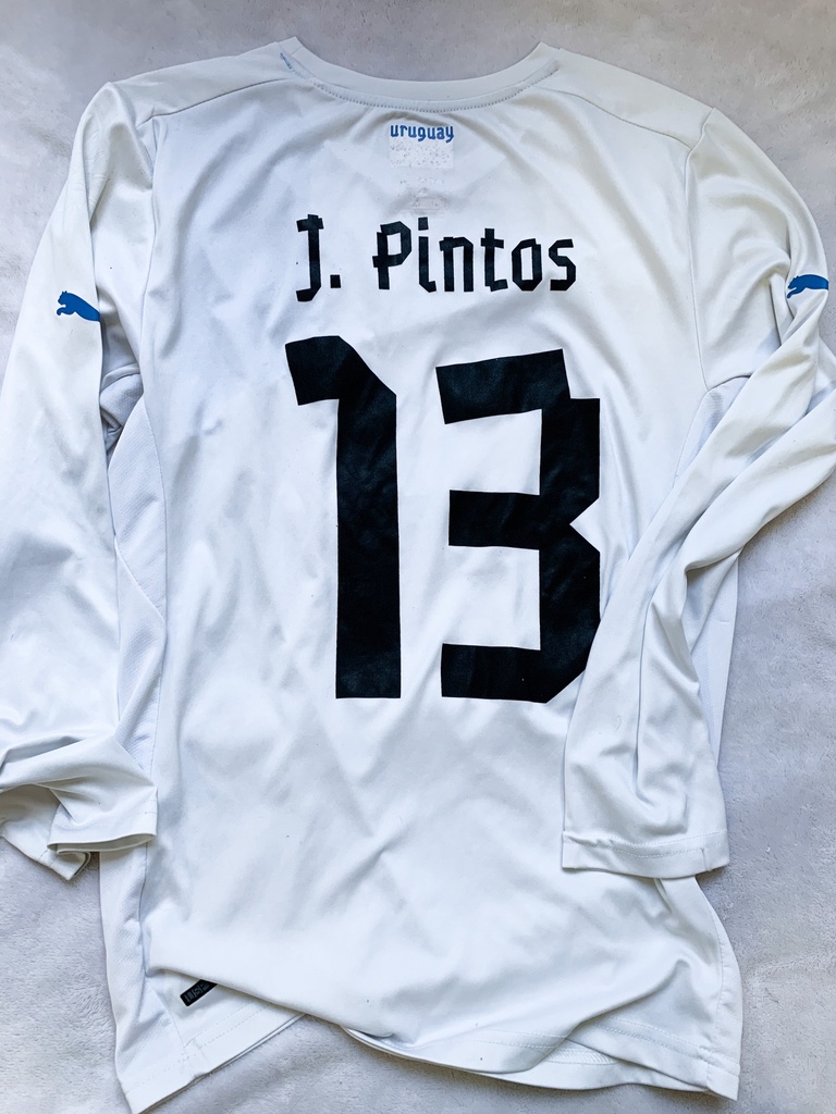 13 - Uruguay - J Pintos