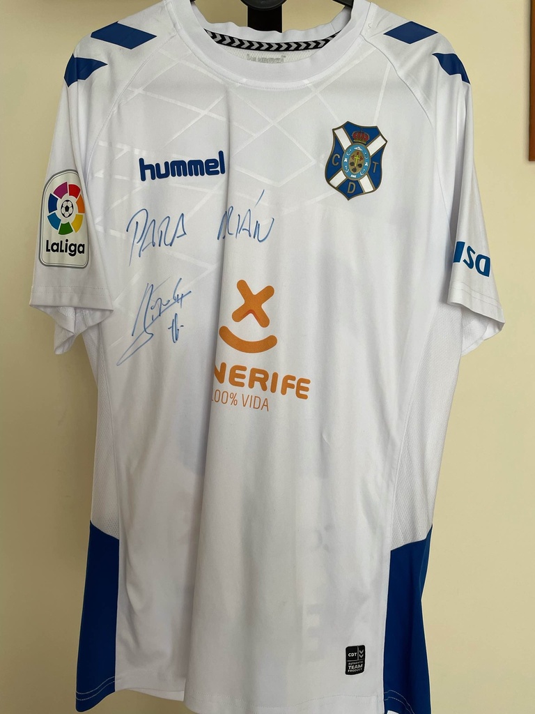 16 - Club Deportivo Tenerife - AITOR SANZ