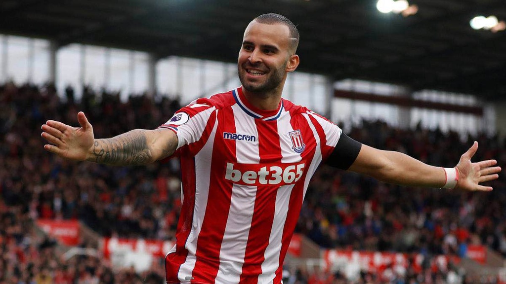 11 - Stoke Football Club - JESÉ