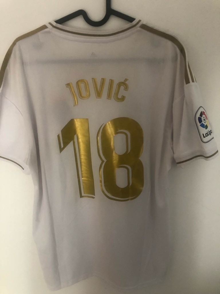 18 - Real Madrid - Jovic