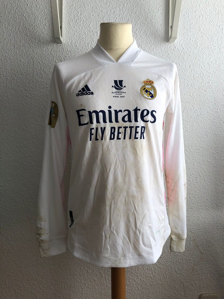 17 - Real Madrid - Lucas V.
