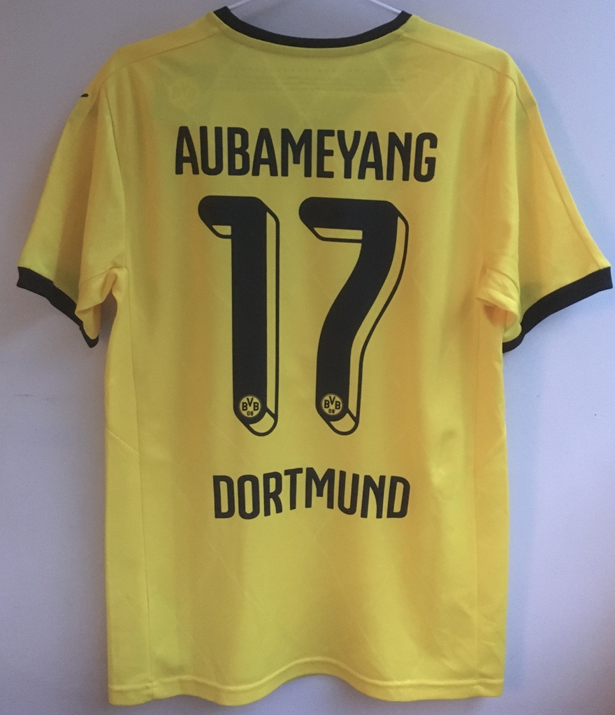 17 - Borussia Dortmund - Aubameyang