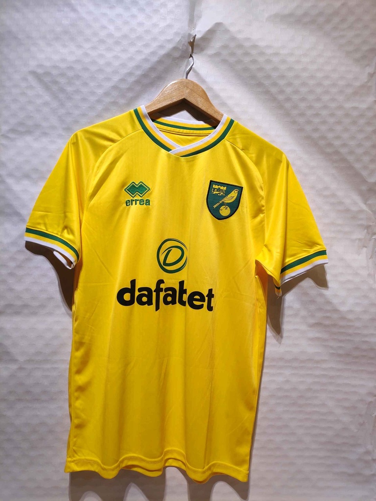Camiseta sin nombre