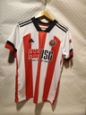 Camiseta sin nombre