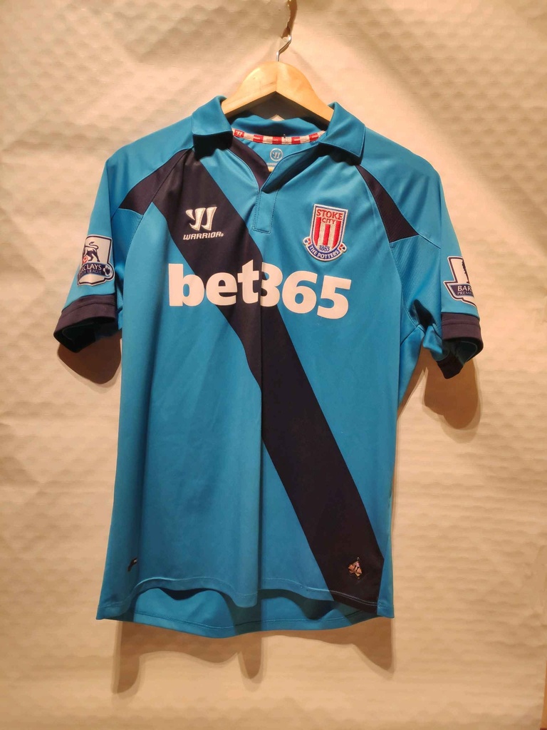 Camiseta sin nombre