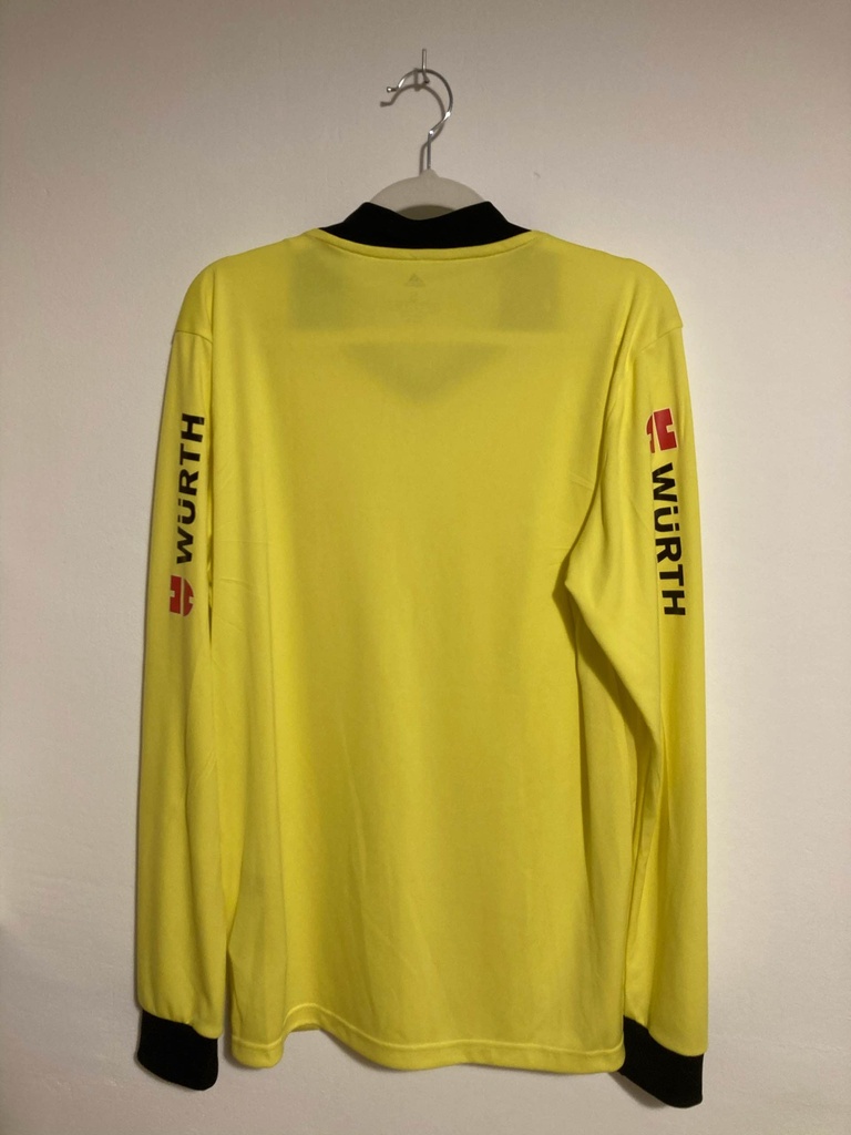 Camiseta sin nombre