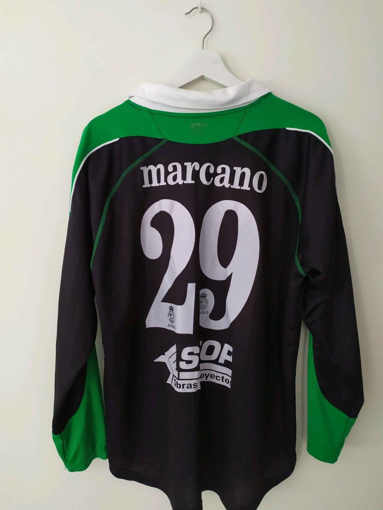 Camiseta sin nombre