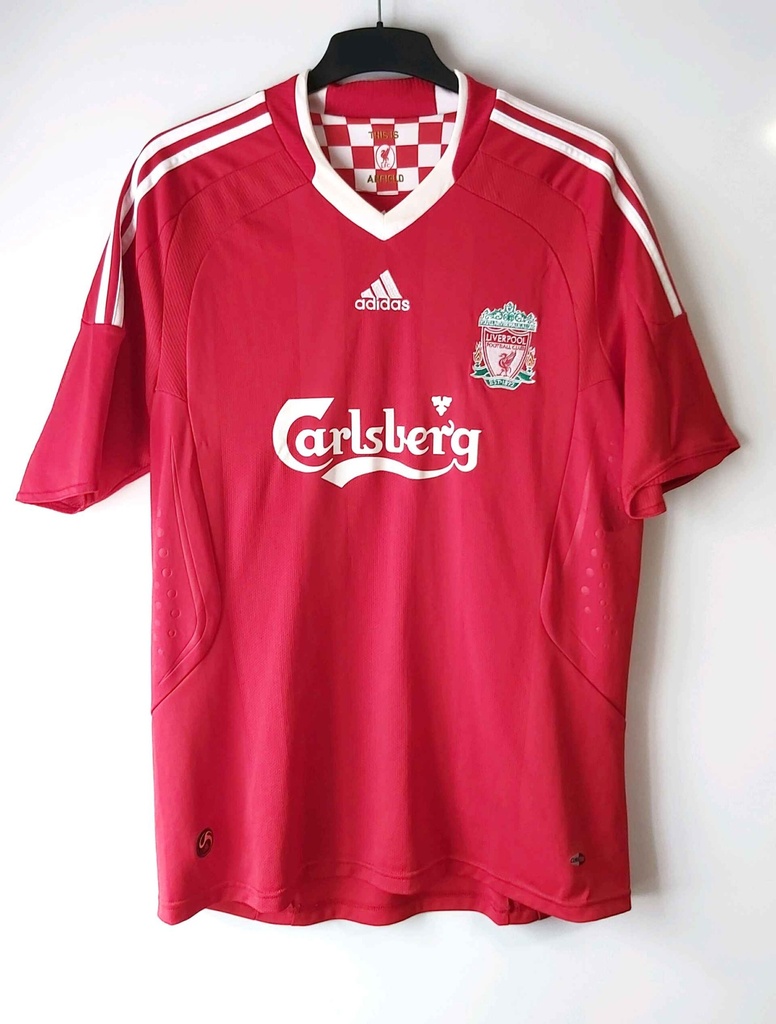 8 - Liverpool - Gerrard