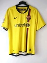 8 - Barcelona - Iniesta
