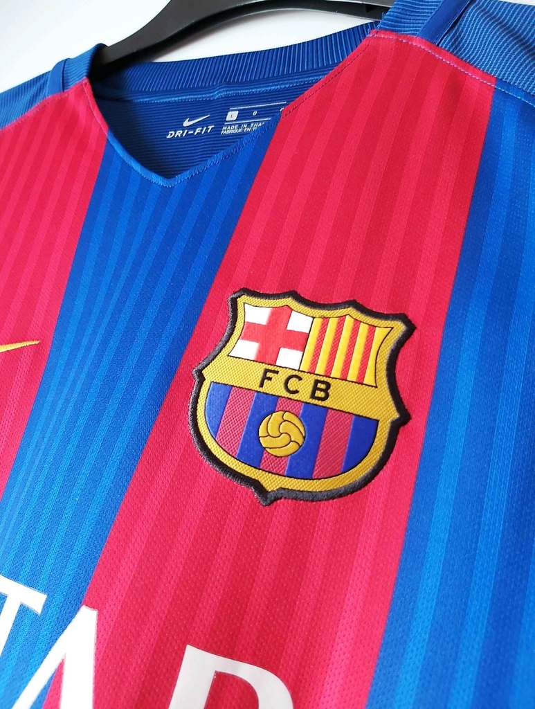 10 - Barcelona - Messi