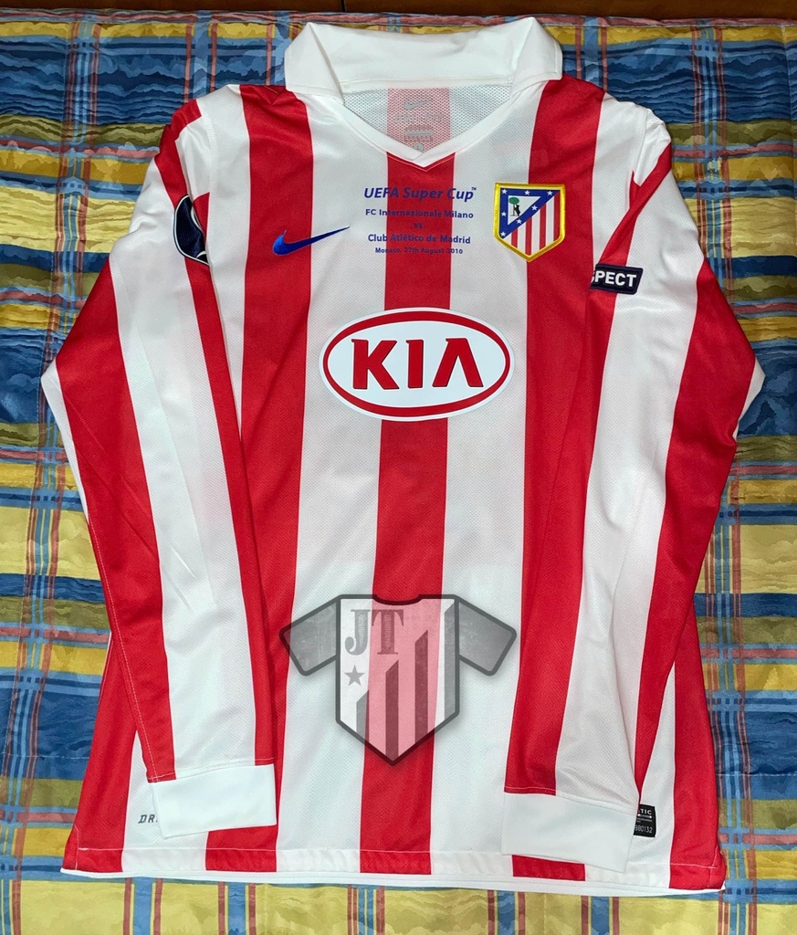 7 - Atlético de Madrid - Forlan