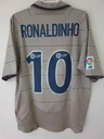 10 - FC Barcelona - Ronaldinho
