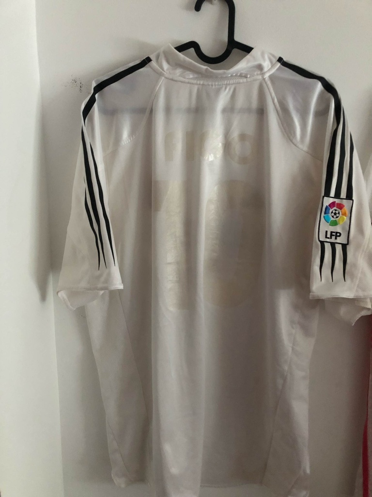 10 - Real Madrid - Figo