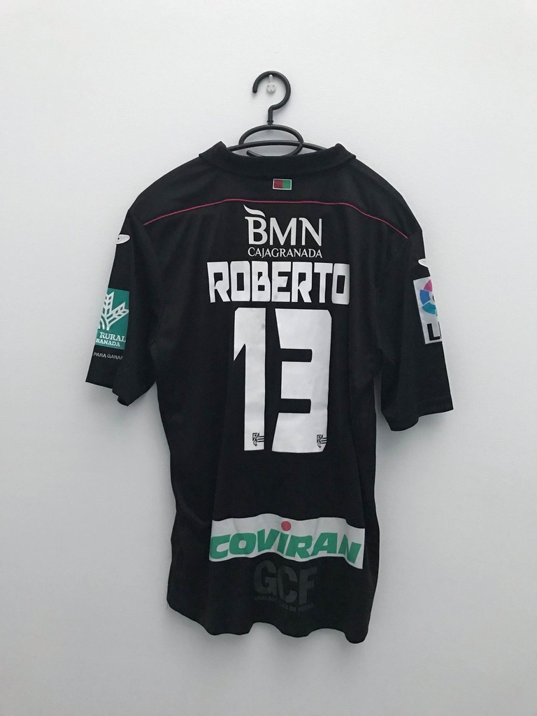13 - Granada cf - Roberto