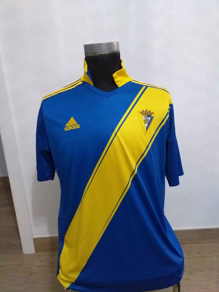 Camiseta sin nombre