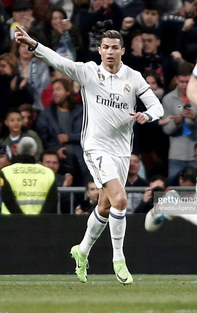 7 - Real Madrid - Ronaldo