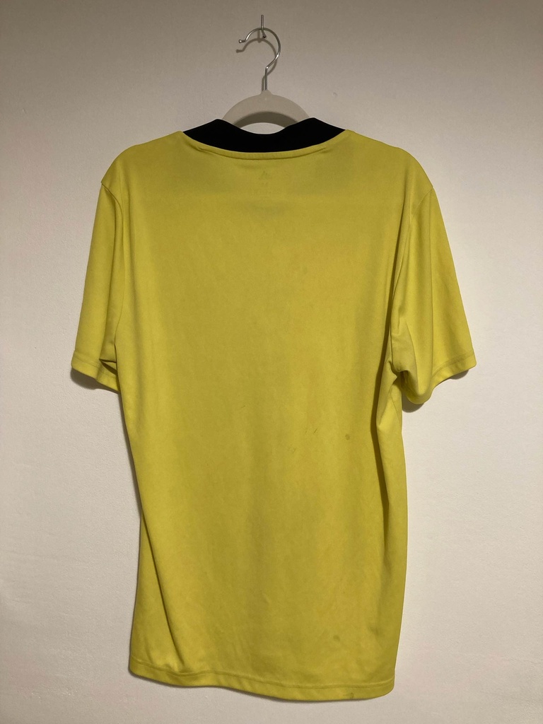 Camiseta sin nombre