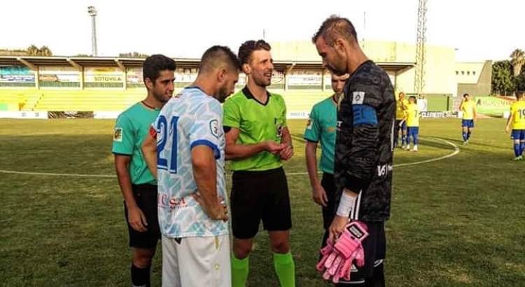 Camiseta sin nombre