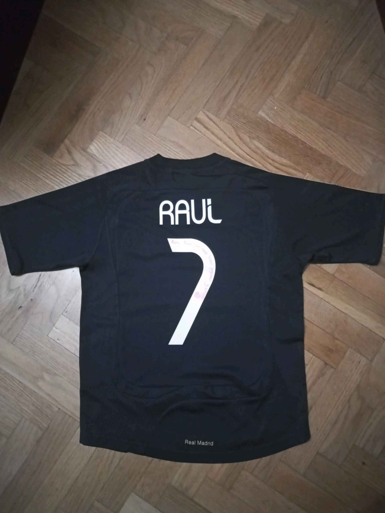 7 - Real Madrid - Raul