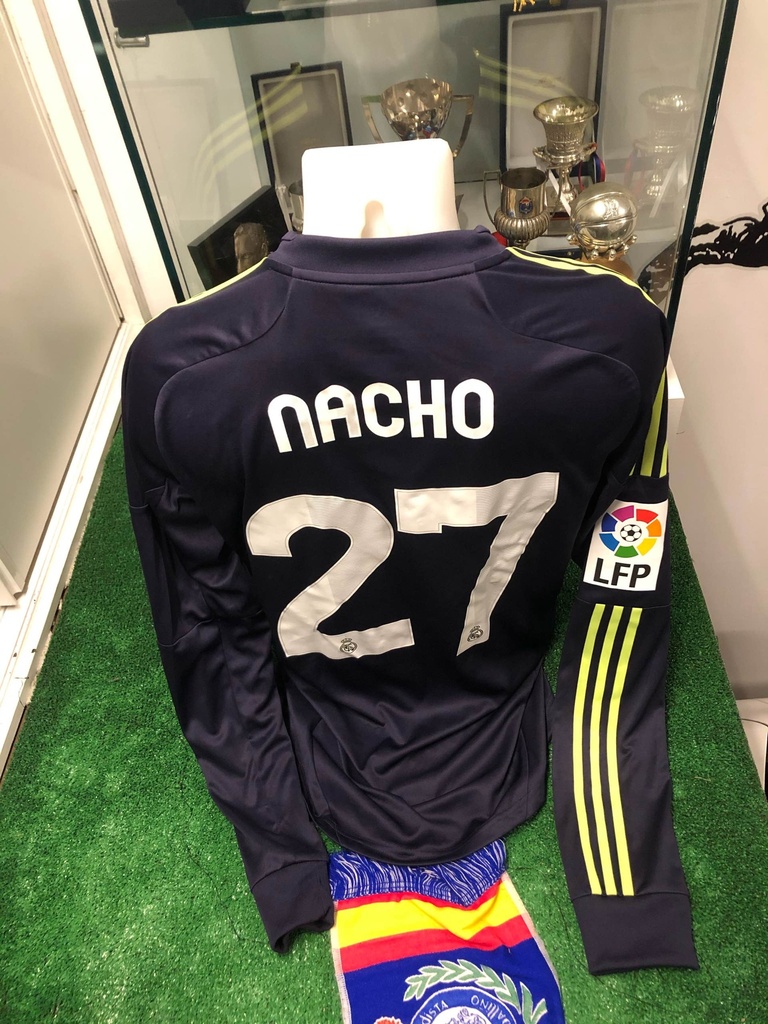 27 - Real Madrid - Nacho