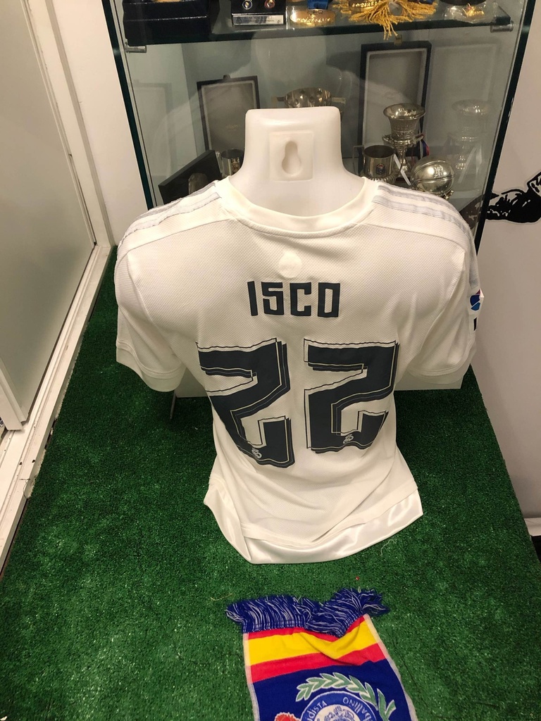 22 - Real Madrid - Isco