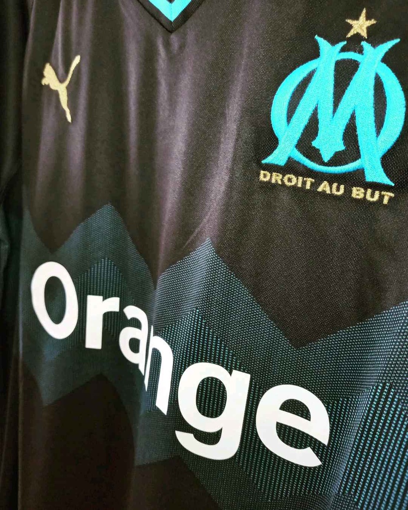 Camiseta sin nombre