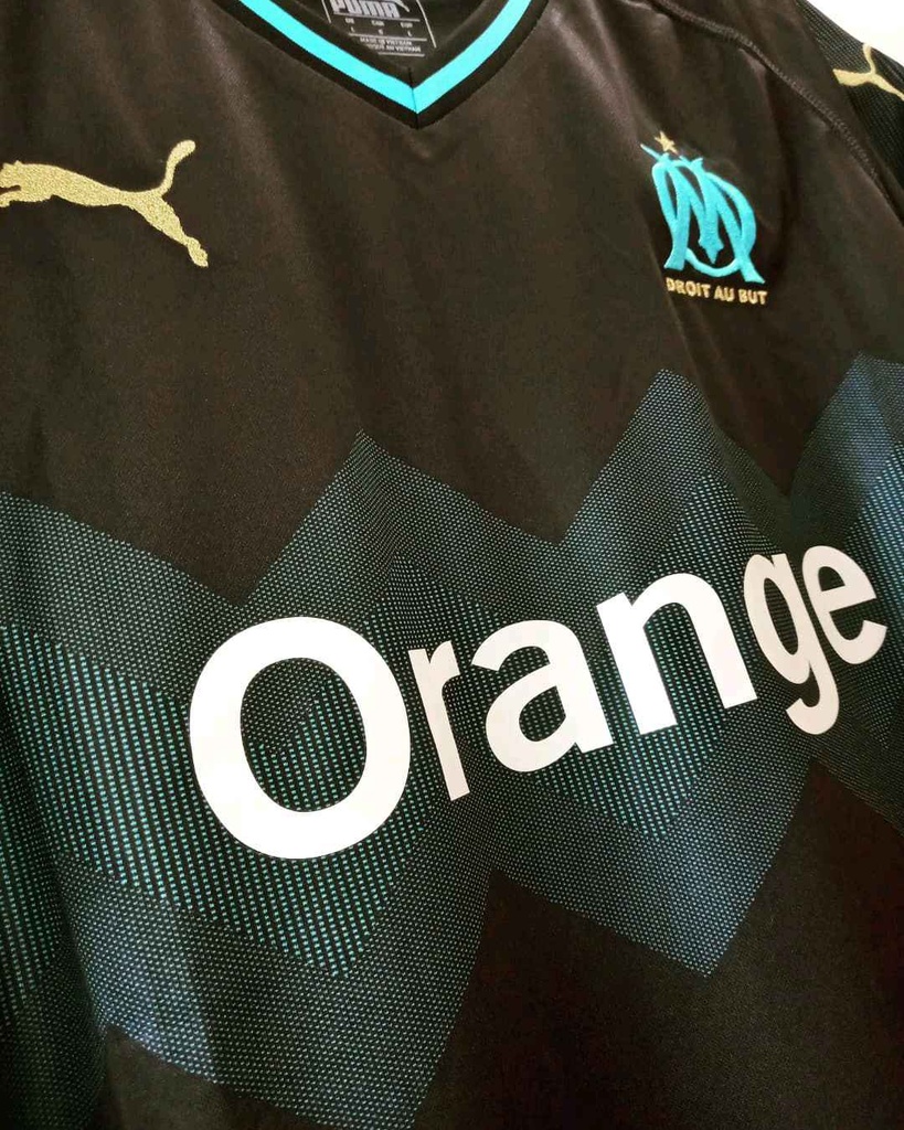 Camiseta sin nombre
