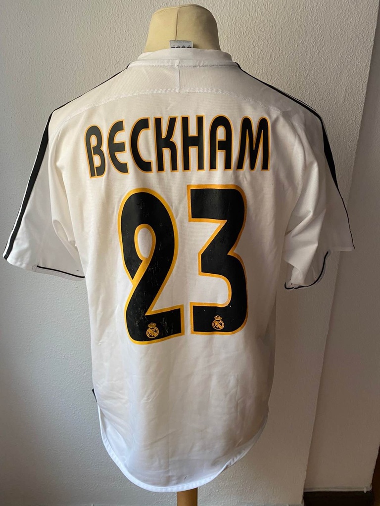 23 - Real Madrid - Becham